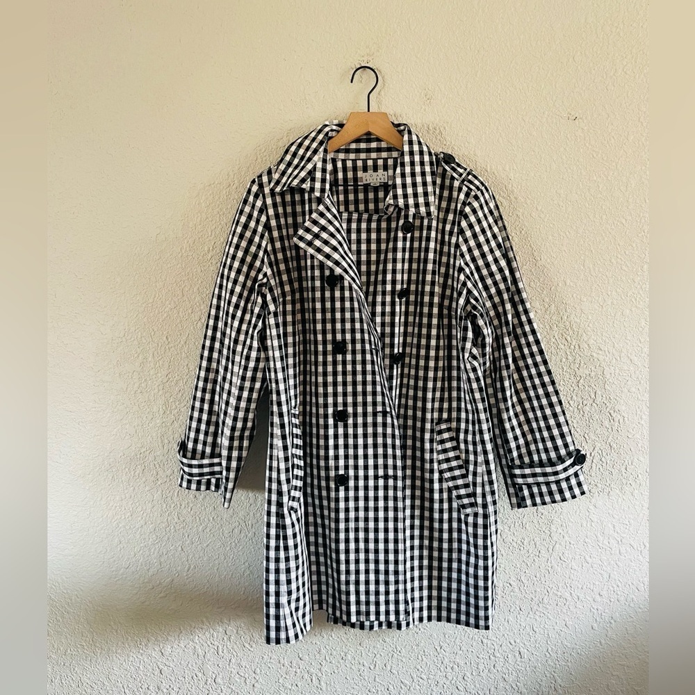 Vintage Buffalo Plaid Black & White Trench